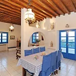 Captain's Art Villa *