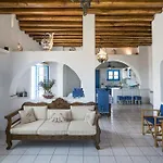 Captain's Art Villa