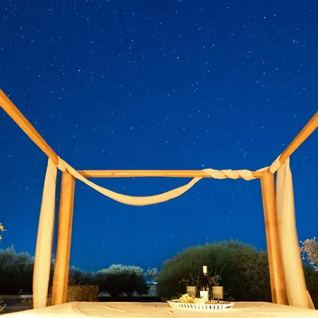 Villa Captain's Art *