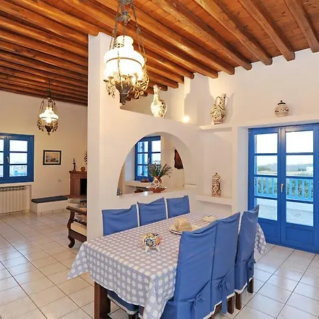 Captain's Art Villa *