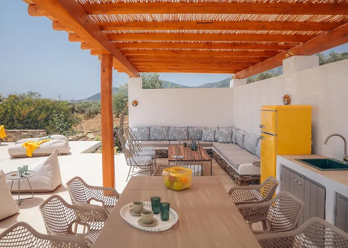 Villa Captain's Art *