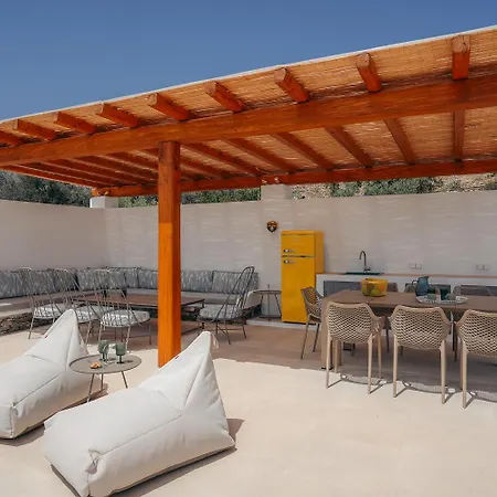 Captain's Art Vila *